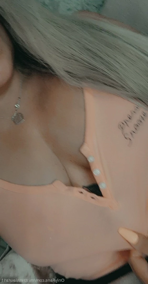 Miss Laura [ mistresslaura11 ] Onlyfans leaked photo 10033773 on Hotleaks.tv