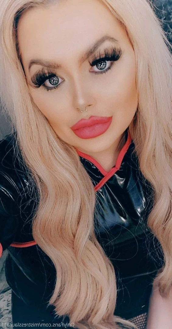 Miss Laura [ mistresslaura11 ] Onlyfans leaked photo 10033990 on Hotleaks.tv