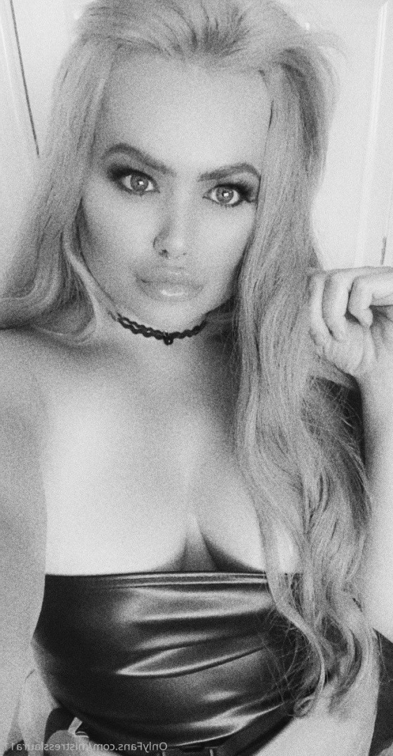 Miss Laura [ mistresslaura11 ] Onlyfans leaked photo 10034493 on Hotleaks.tv