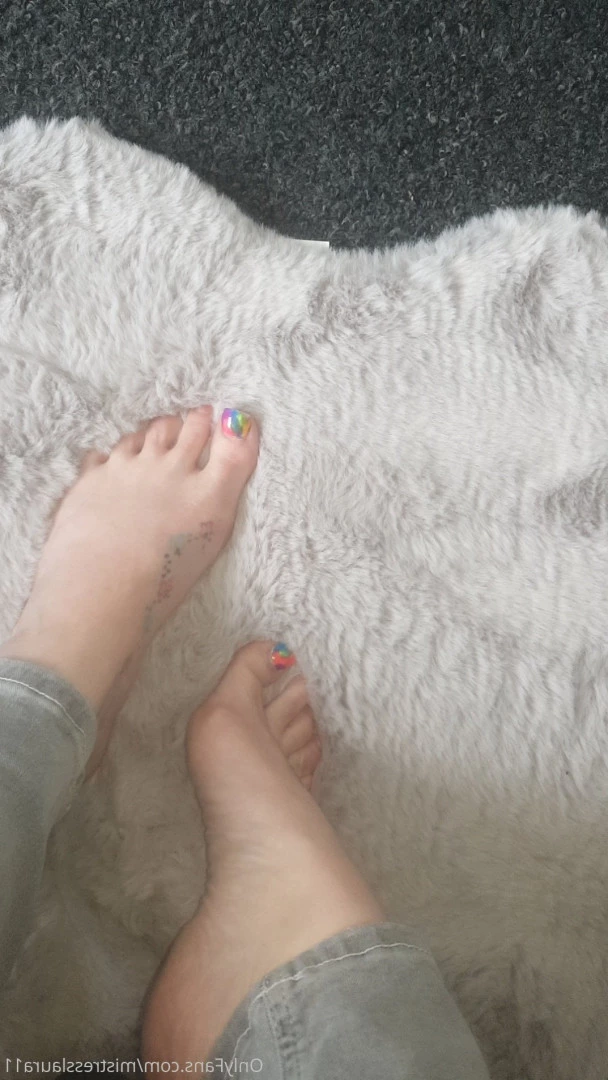 Miss Laura [ mistresslaura11 ] Onlyfans leaked photo 10035070 on Hotleaks.tv