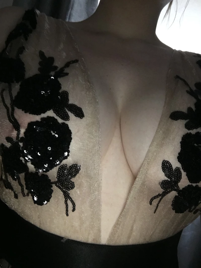Miss Laura [ mistresslaura11 ] Onlyfans leaked photo 10035615 on Hotleaks.tv