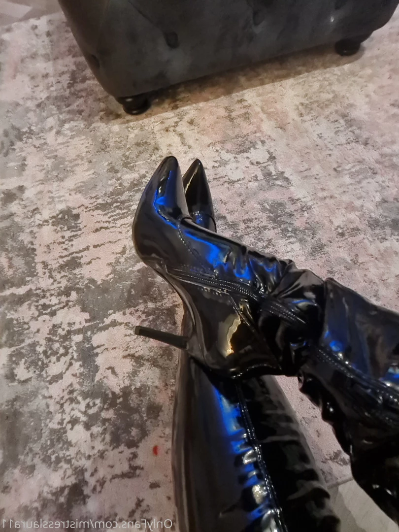 Miss Laura [ mistresslaura11 ] Onlyfans leaked photo 10036554 on Hotleaks.tv