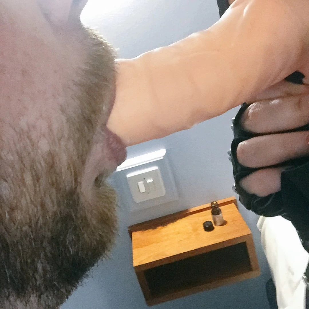 Miss Laura [ mistresslaura11 ] Onlyfans leaked photo 10037223 on Hotleaks.tv