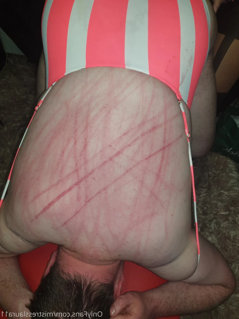 Miss Laura [ mistresslaura11 ] Onlyfans leaked photo 10037575 on Hotleaks.tv