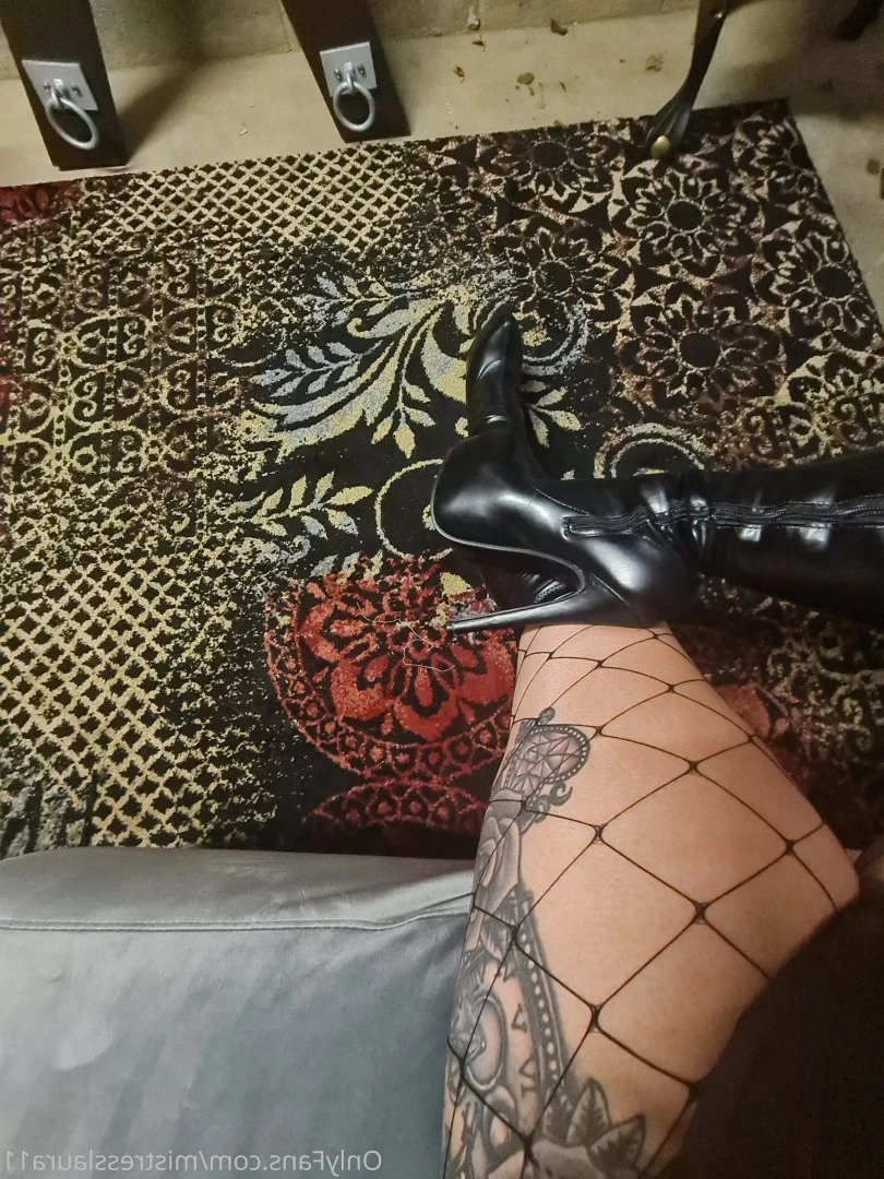 Miss Laura [ mistresslaura11 ] Onlyfans leaked photo 10037941 on Hotleaks.tv