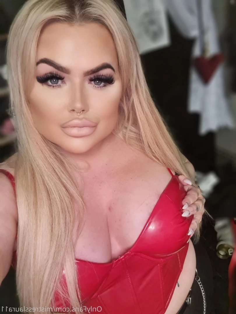 Miss Laura [ mistresslaura11 ] Onlyfans leaked photo 10038032 on Hotleaks.tv