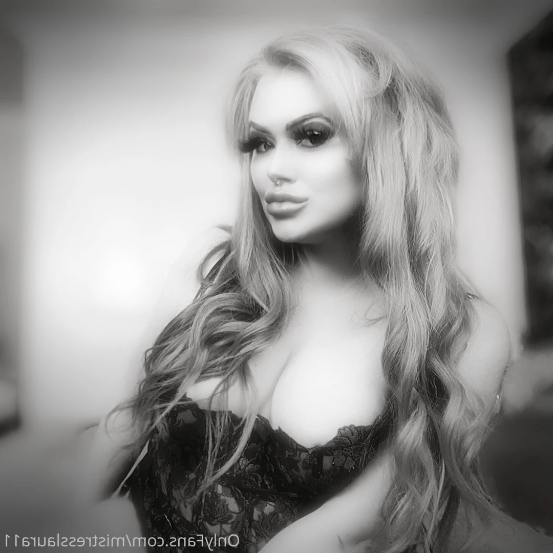 Miss Laura [ mistresslaura11 ] Onlyfans leaked photo 10038149 on Hotleaks.tv