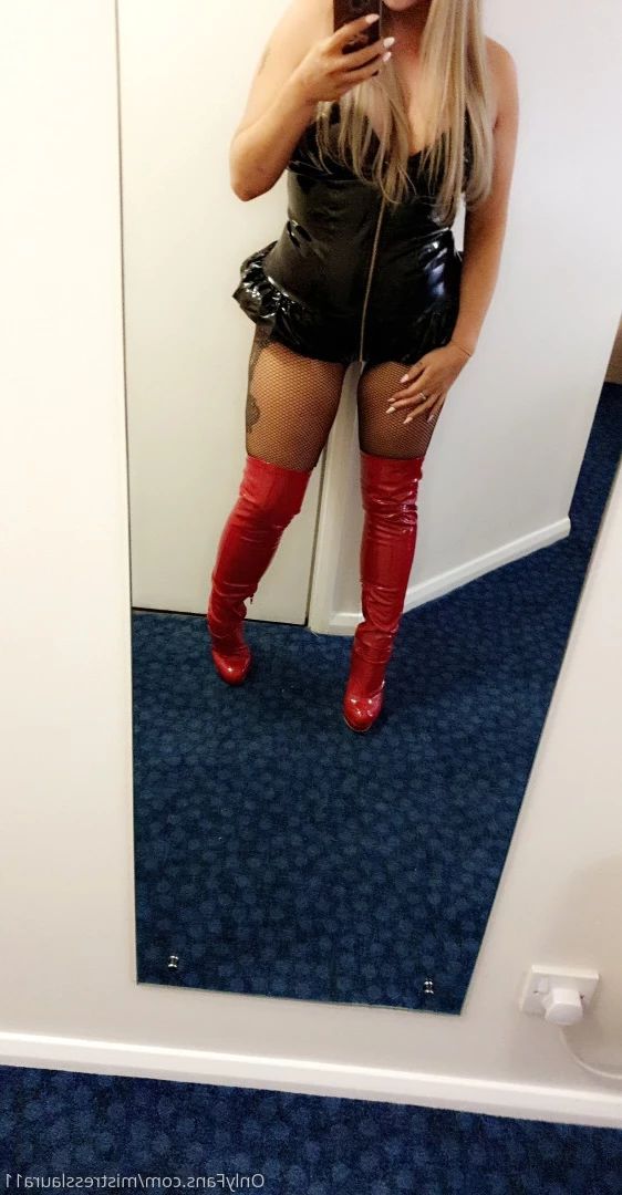 Miss Laura [ mistresslaura11 ] Onlyfans leaked photo 10038202 on Hotleaks.tv