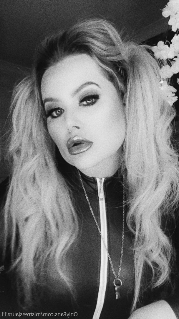 Miss Laura [ mistresslaura11 ] Onlyfans leaked photo 10039076 on Hotleaks.tv