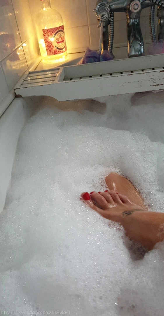 Miss Laura [ mistresslaura11 ] Onlyfans leaked photo 10039197 on Hotleaks.tv