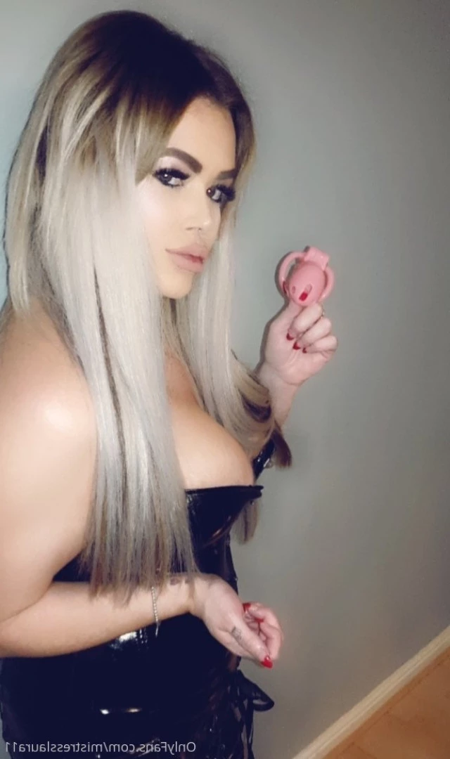Miss Laura [ mistresslaura11 ] Onlyfans leaked photo 10039320 on Hotleaks.tv
