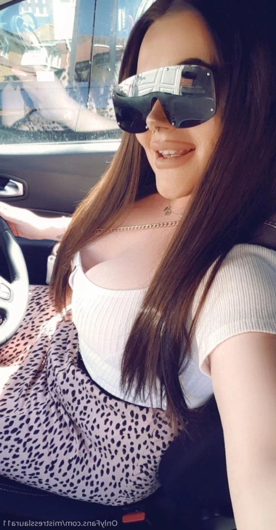Miss Laura [ mistresslaura11 ] Onlyfans leaked photo 10039533 on Hotleaks.tv