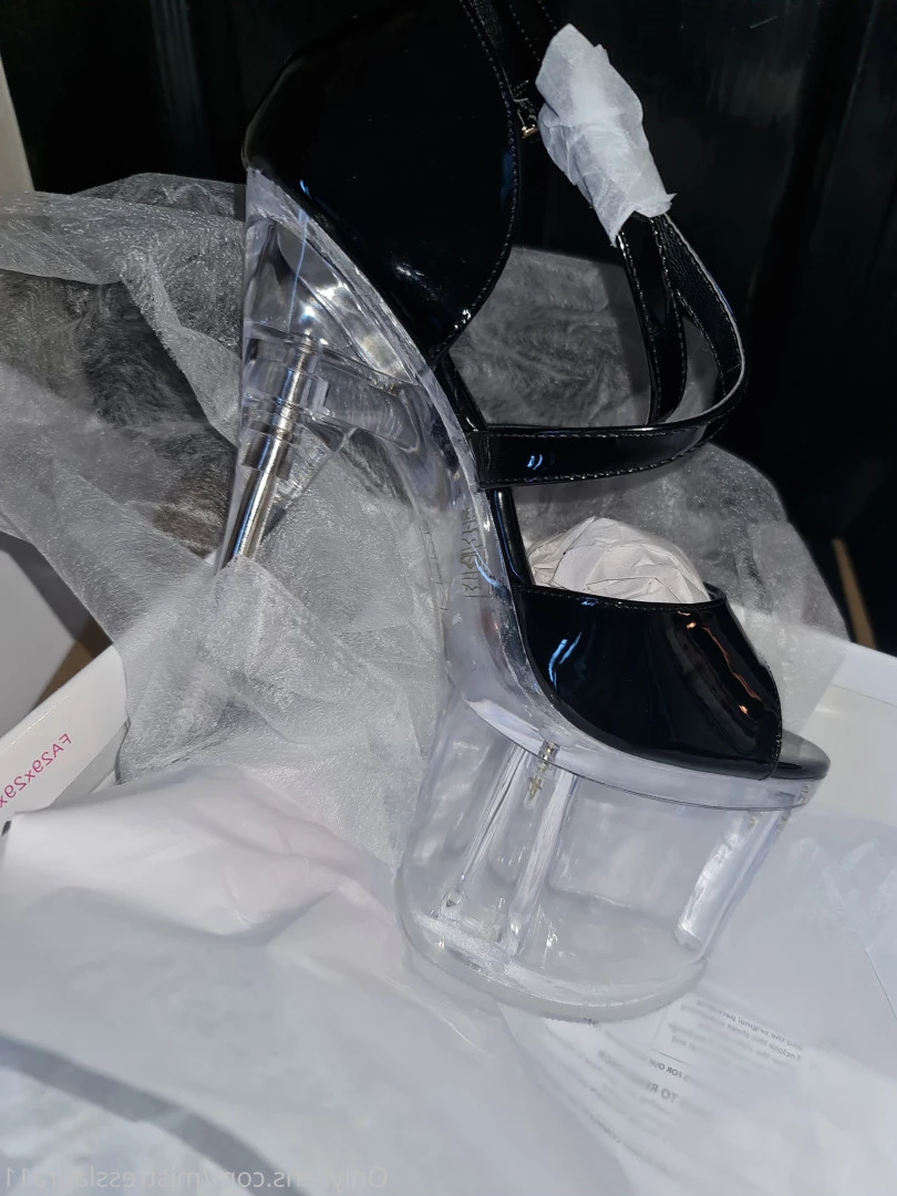 Miss Laura [ mistresslaura11 ] Onlyfans leaked photo 10041728 on Hotleaks.tv