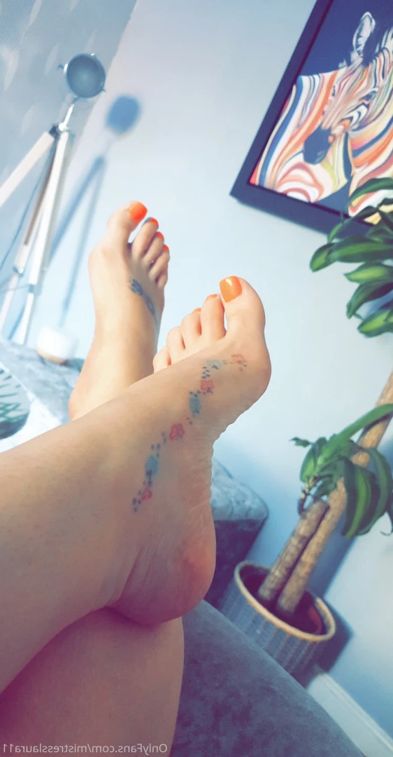 Miss Laura [ mistresslaura11 ] Onlyfans leaked photo 10042118 on Hotleaks.tv