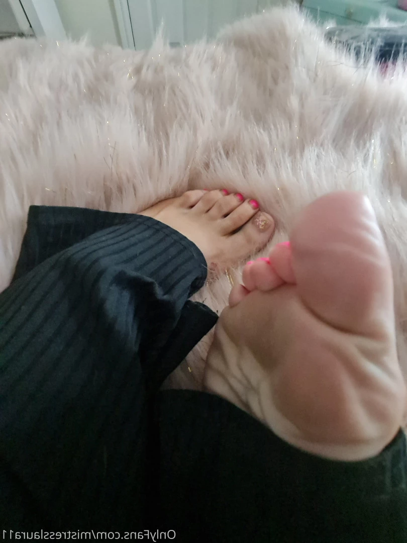 Miss Laura [ mistresslaura11 ] Onlyfans leaked photo 10042370 on Hotleaks.tv