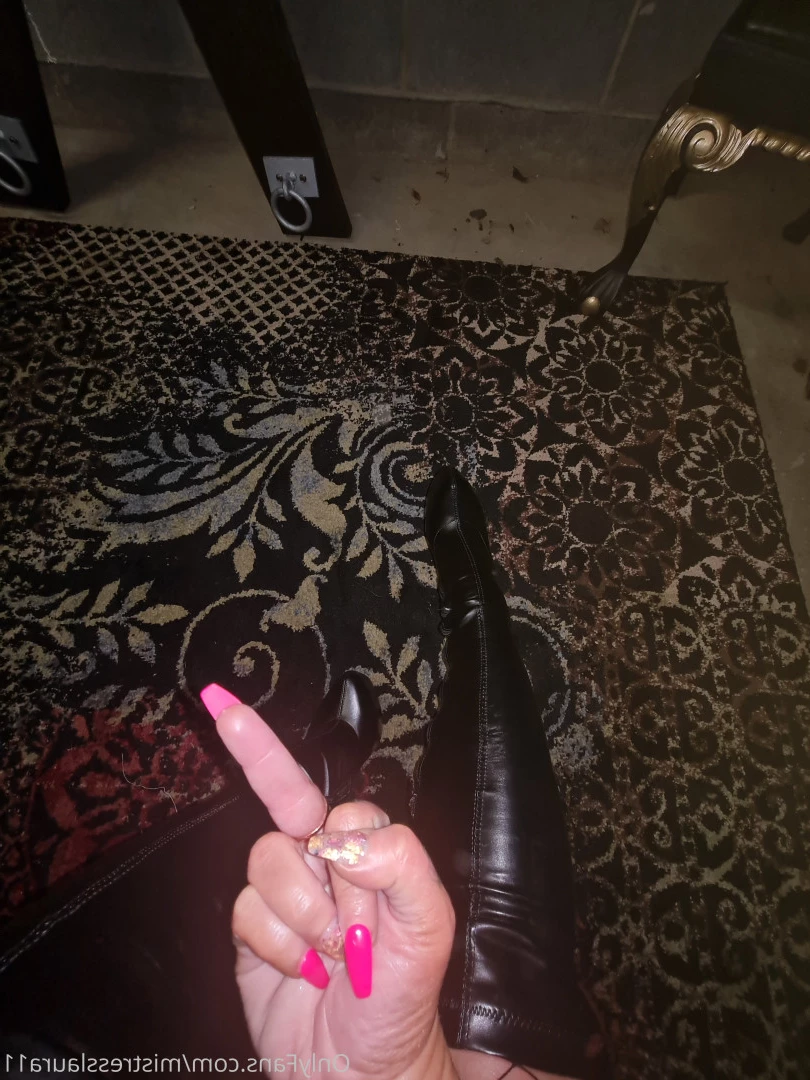 Miss Laura [ mistresslaura11 ] Onlyfans leaked photo 10042745 on Hotleaks.tv