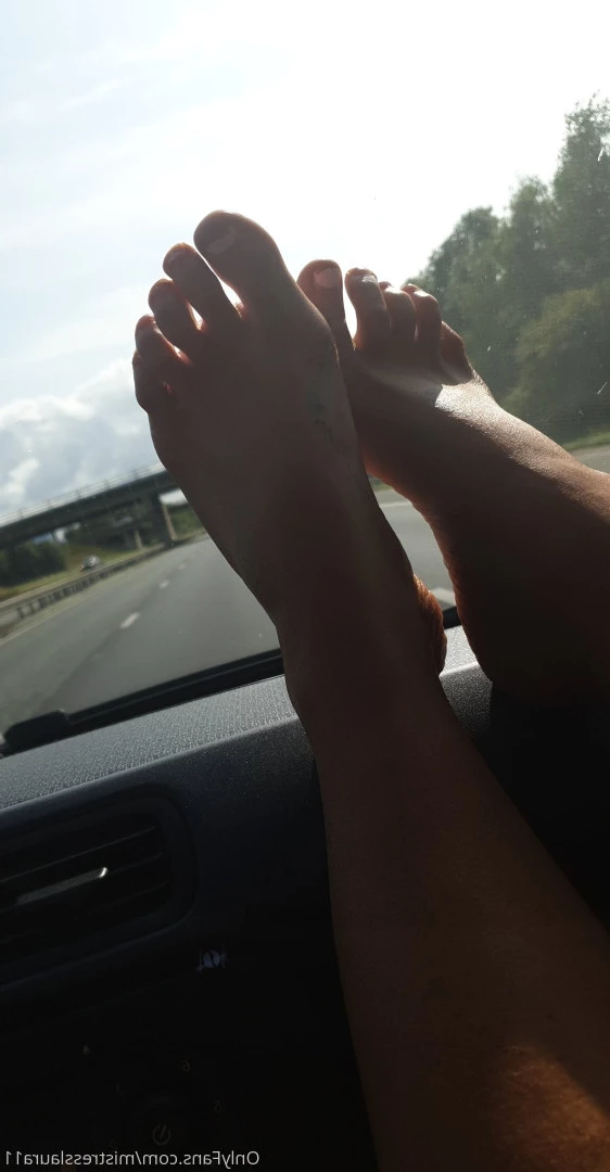 Miss Laura [ mistresslaura11 ] Onlyfans leaked photo 10043402 on Hotleaks.tv