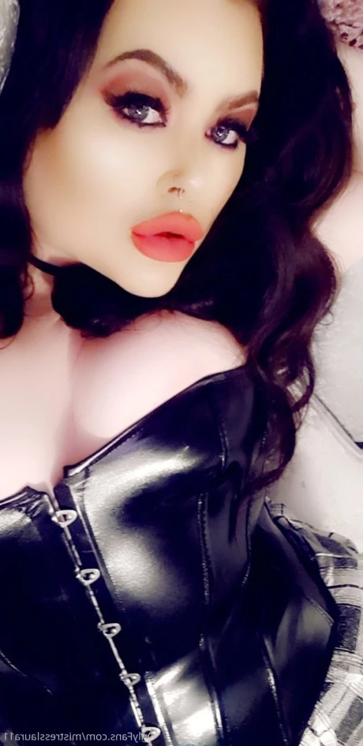 Miss Laura [ mistresslaura11 ] Onlyfans leaked photo 10043612 on Hotleaks.tv