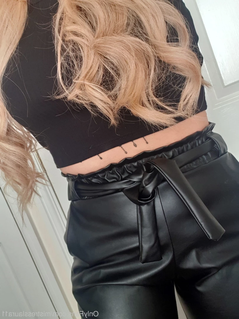 Miss Laura [ mistresslaura11 ] Onlyfans leaked photo 10043665 on Hotleaks.tv