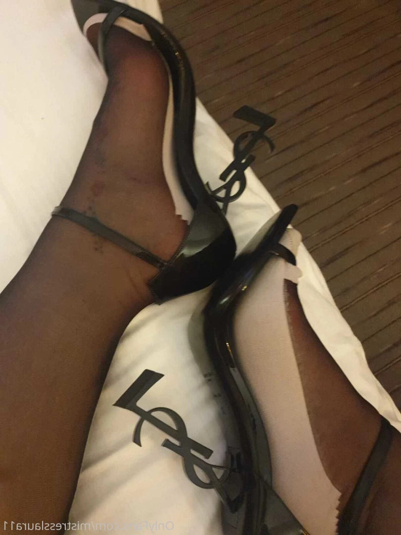 Miss Laura [ mistresslaura11 ] Onlyfans leaked photo 10045742 on Hotleaks.tv