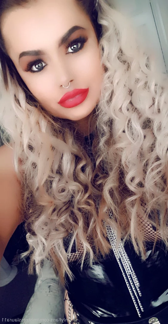 Miss Laura [ mistresslaura11 ] Onlyfans leaked photo 10046213 on Hotleaks.tv