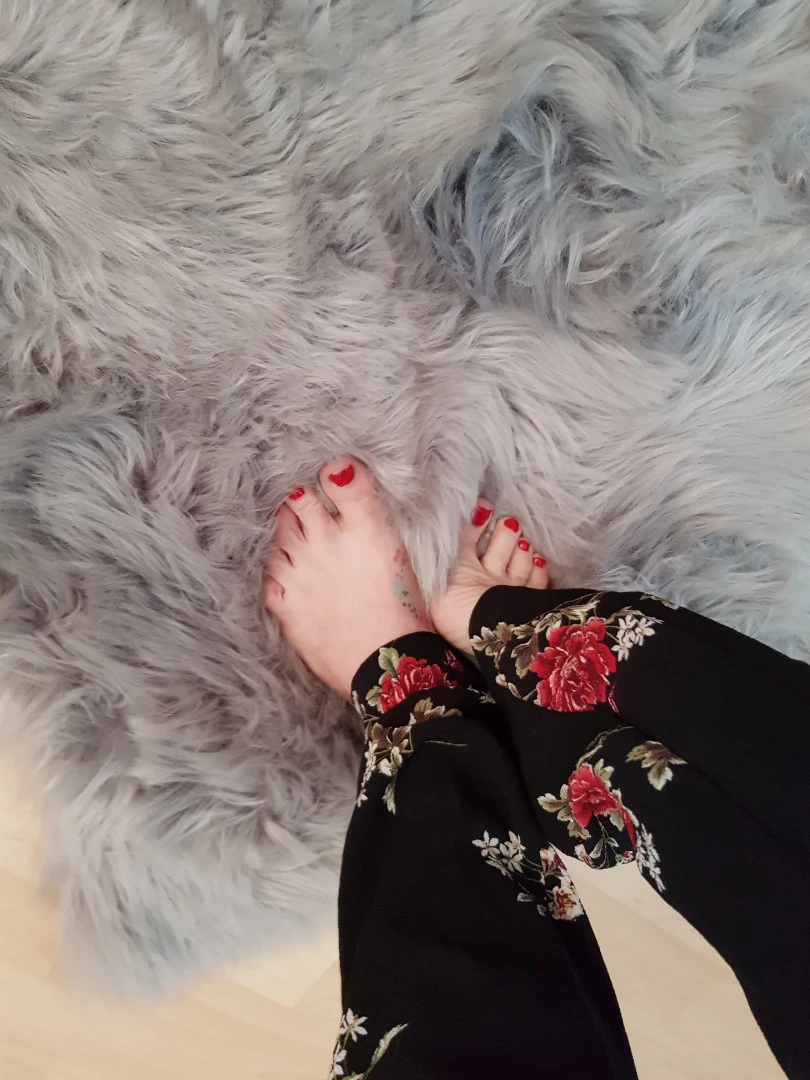Miss Laura [ mistresslaura11 ] Onlyfans leaked photo 10047030 on Hotleaks.tv
