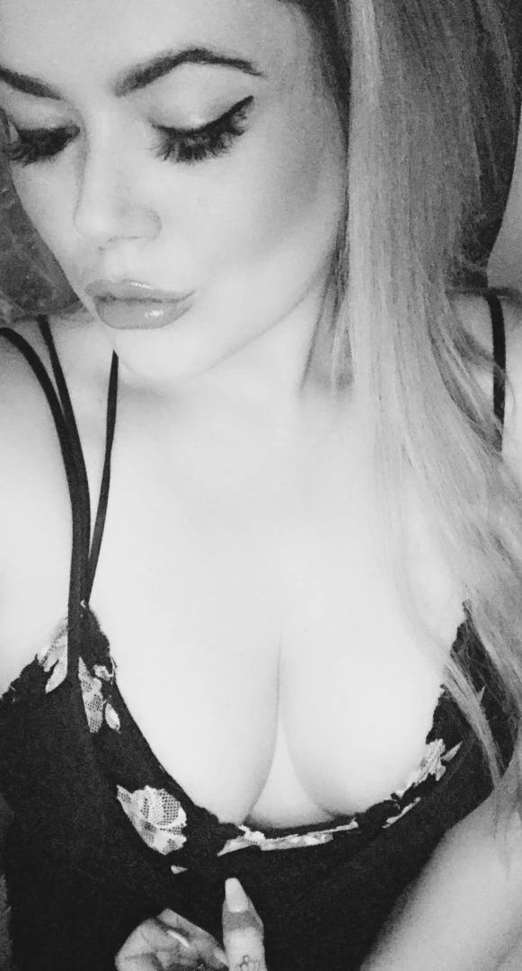Miss Laura [ mistresslaura11 ] Onlyfans leaked photo 10047983 on Hotleaks.tv