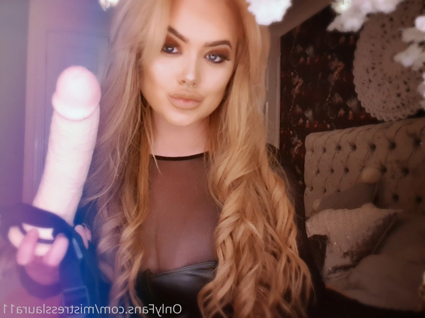 Miss Laura [ mistresslaura11 ] Onlyfans leaked photo 10048602 on Hotleaks.tv