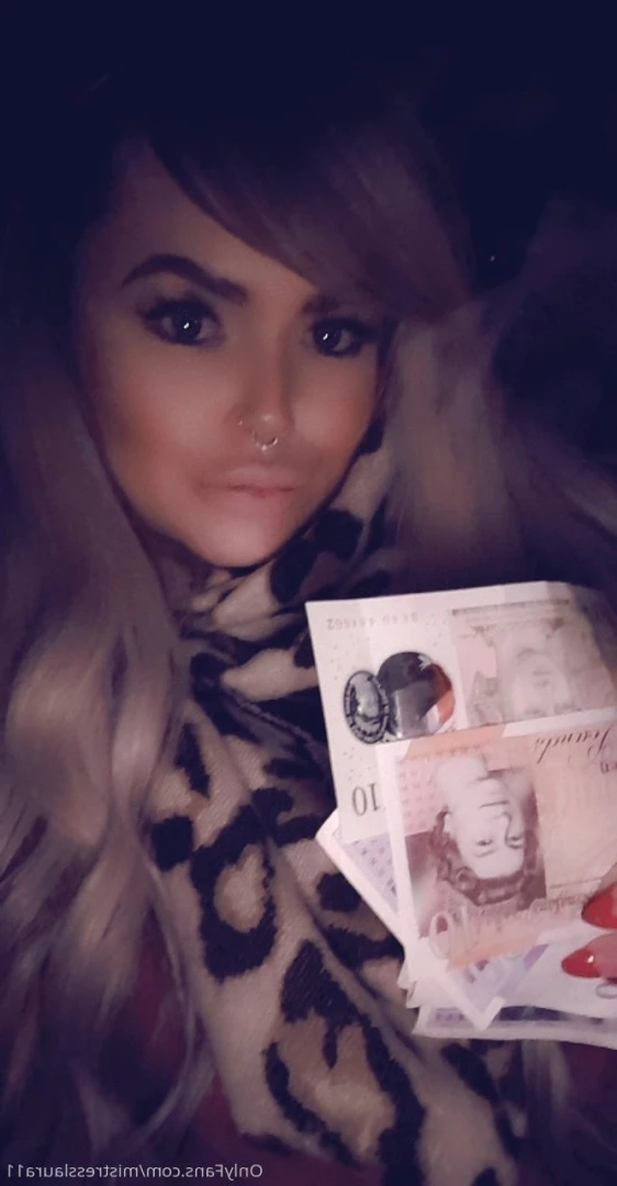 Miss Laura [ mistresslaura11 ] Onlyfans leaked photo 10049147 on Hotleaks.tv