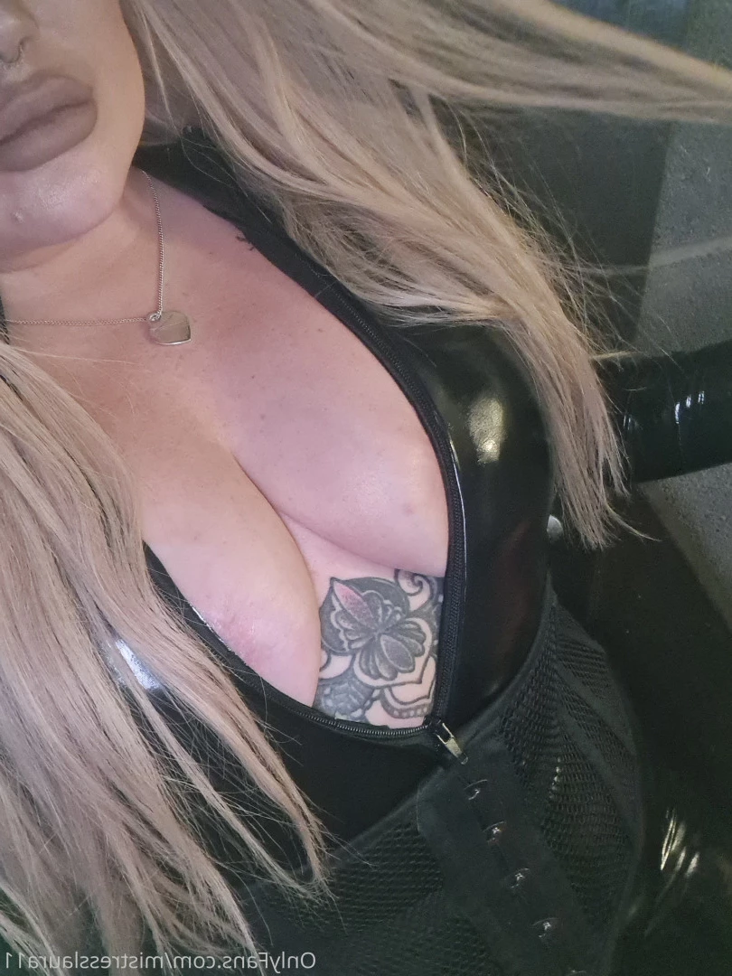 Miss Laura [ mistresslaura11 ] Onlyfans leaked photo 10049267 on Hotleaks.tv