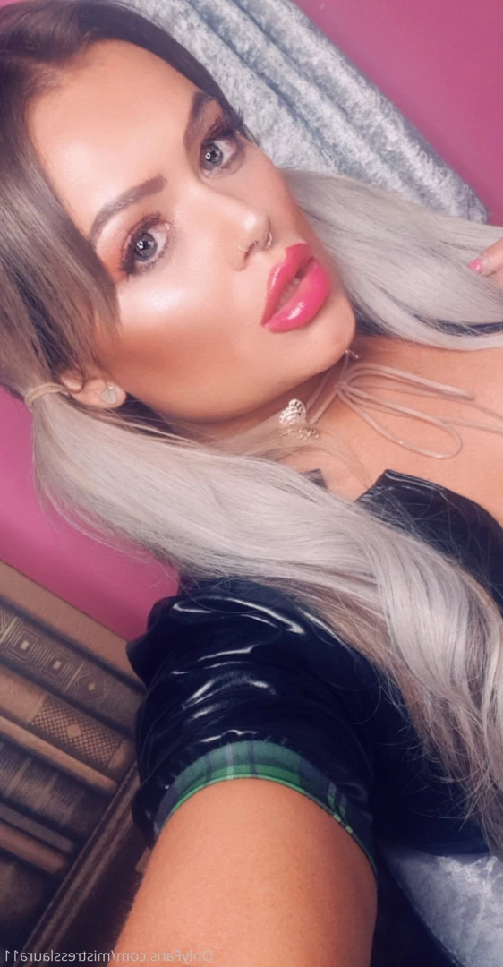 Miss Laura [ mistresslaura11 ] Onlyfans leaked photo 10049815 on Hotleaks.tv