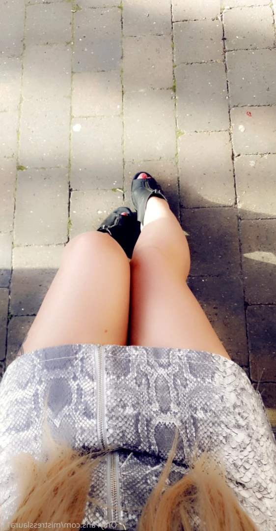 Miss Laura [ mistresslaura11 ] Onlyfans leaked photo 10050644 on Hotleaks.tv