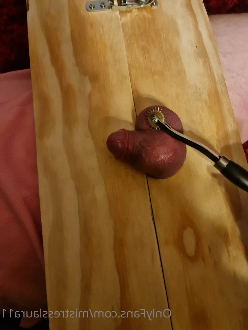 Miss Laura [ mistresslaura11 ] Onlyfans leaked photo 10051244 on Hotleaks.tv