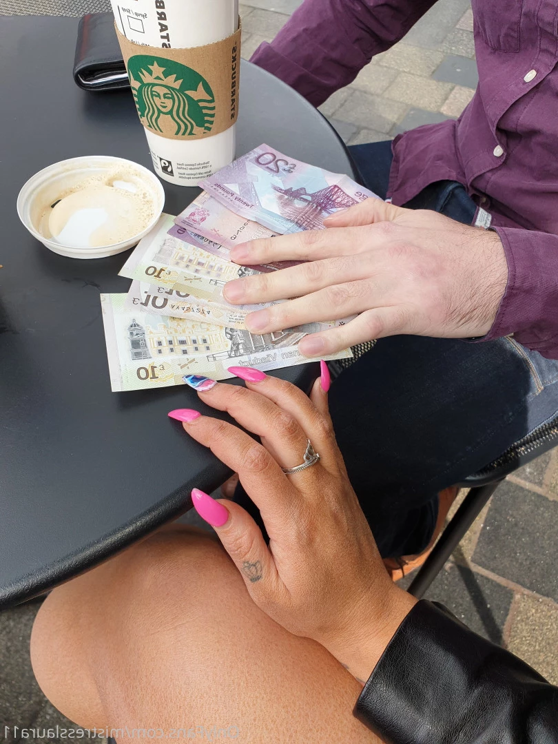 Miss Laura [ mistresslaura11 ] Onlyfans leaked photo 10053696 on Hotleaks.tv