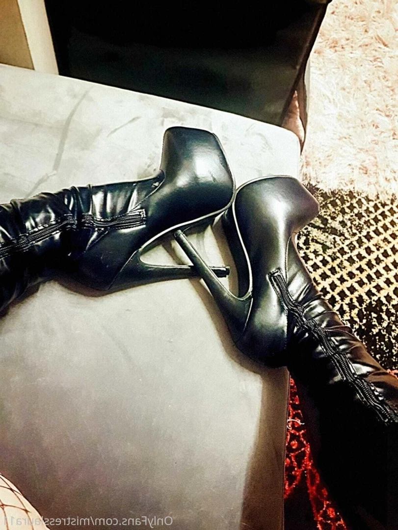 Miss Laura [ mistresslaura11 ] Onlyfans leaked photo 10055153 on Hotleaks.tv