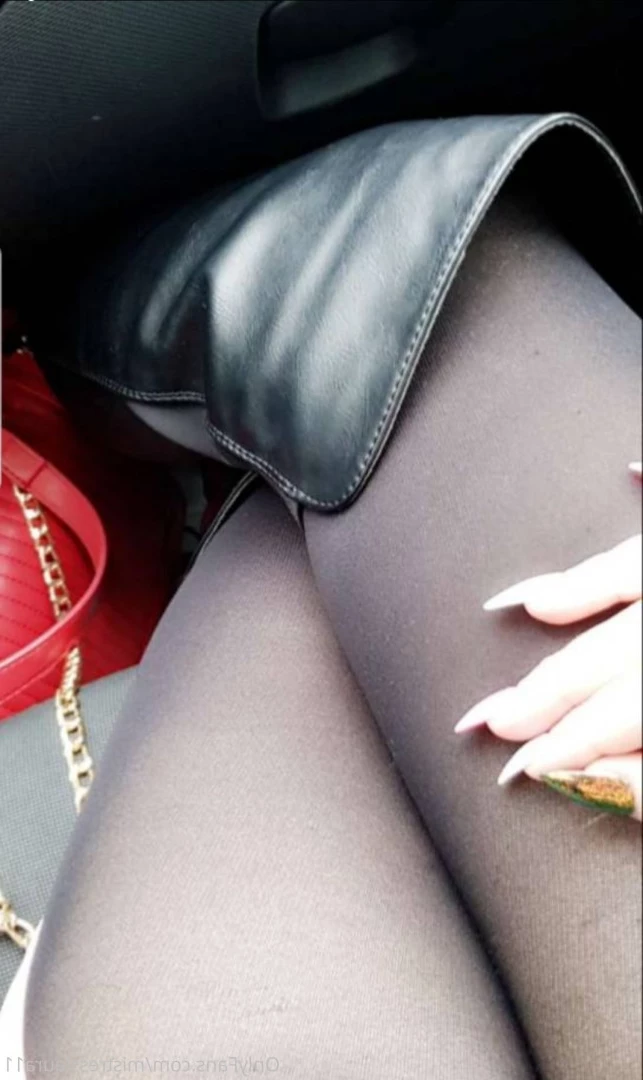 Miss Laura [ mistresslaura11 ] Onlyfans leaked photo 10055162 on Hotleaks.tv