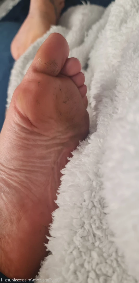 Miss Laura [ mistresslaura11 ] Onlyfans leaked photo 10055591 on Hotleaks.tv