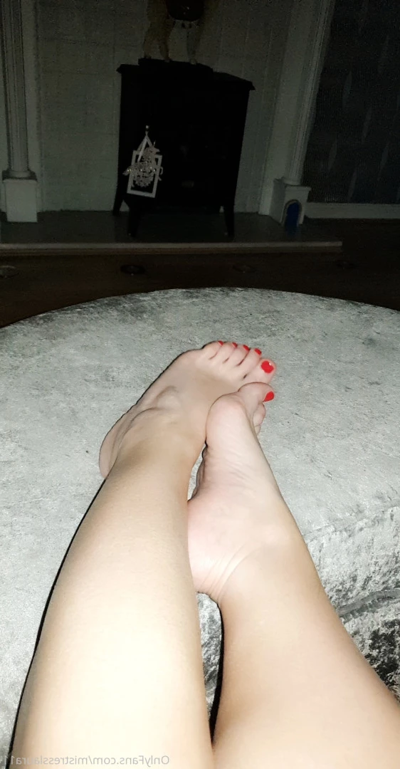 Miss Laura [ mistresslaura11 ] Onlyfans leaked photo 10056548 on Hotleaks.tv