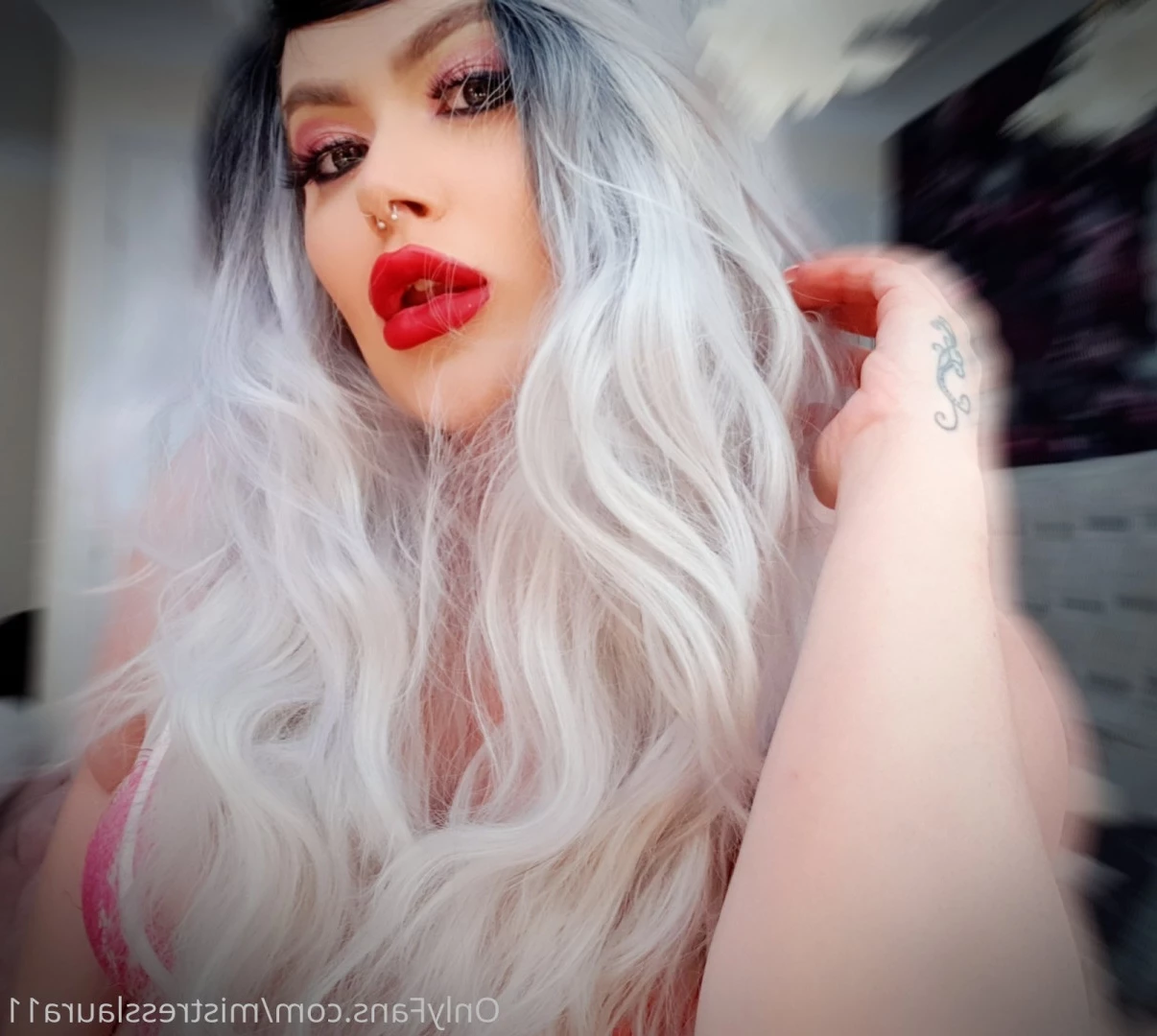 Miss Laura [ mistresslaura11 ] Onlyfans leaked photo 10057176 on Hotleaks.tv