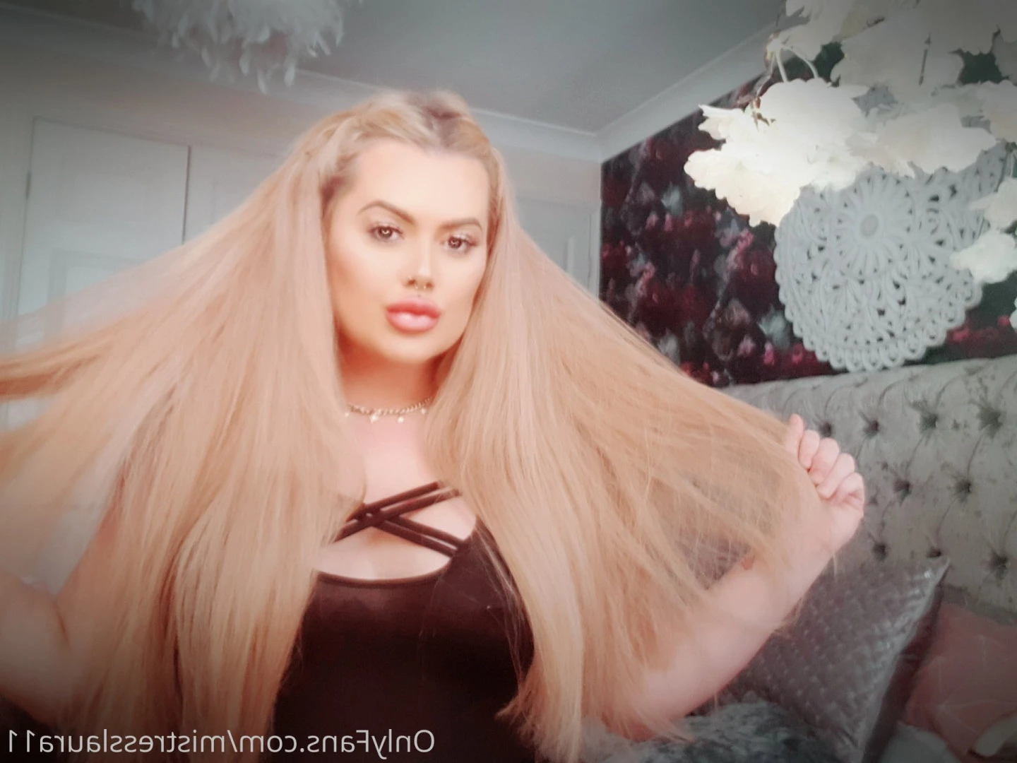 Miss Laura [ mistresslaura11 ] Onlyfans leaked photo 10057368 on Hotleaks.tv