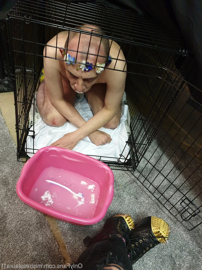 Miss Laura [ mistresslaura11 ] Onlyfans leaked photo 10058245 on Hotleaks.tv