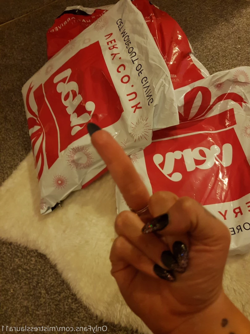 Miss Laura [ mistresslaura11 ] Onlyfans leaked photo 10059160 on Hotleaks.tv