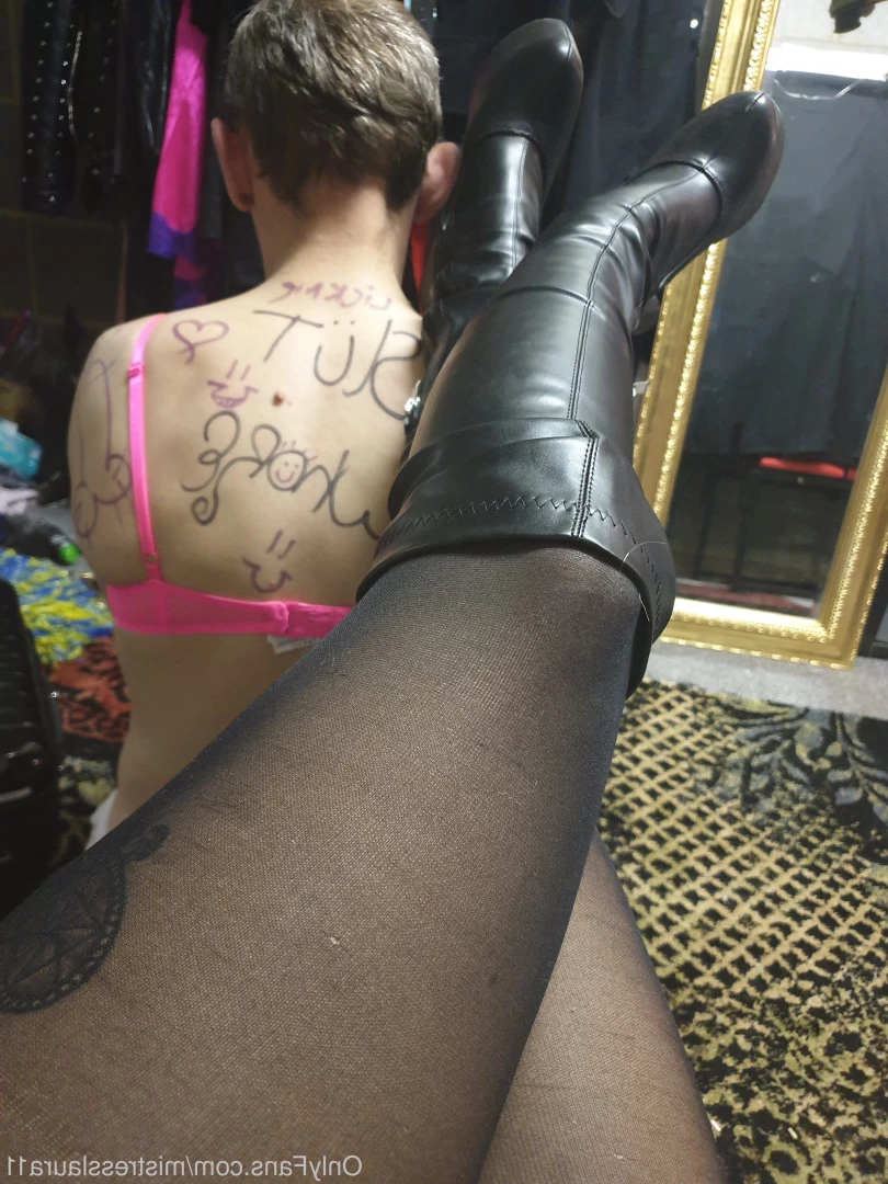 Miss Laura [ mistresslaura11 ] Onlyfans leaked photo 10059566 on Hotleaks.tv
