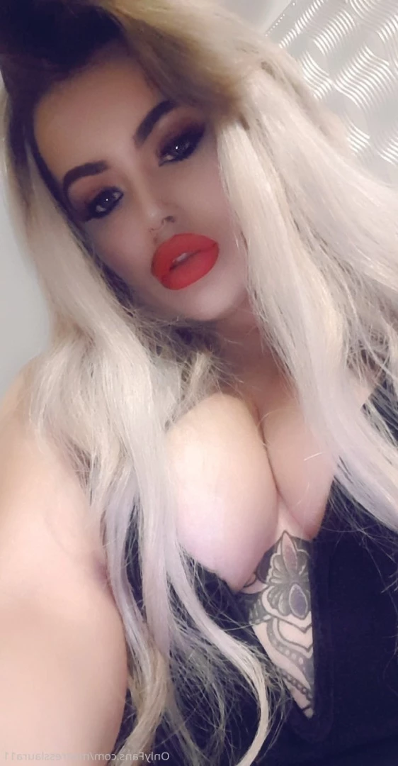 Miss Laura [ mistresslaura11 ] Onlyfans leaked photo 10061380 on Hotleaks.tv
