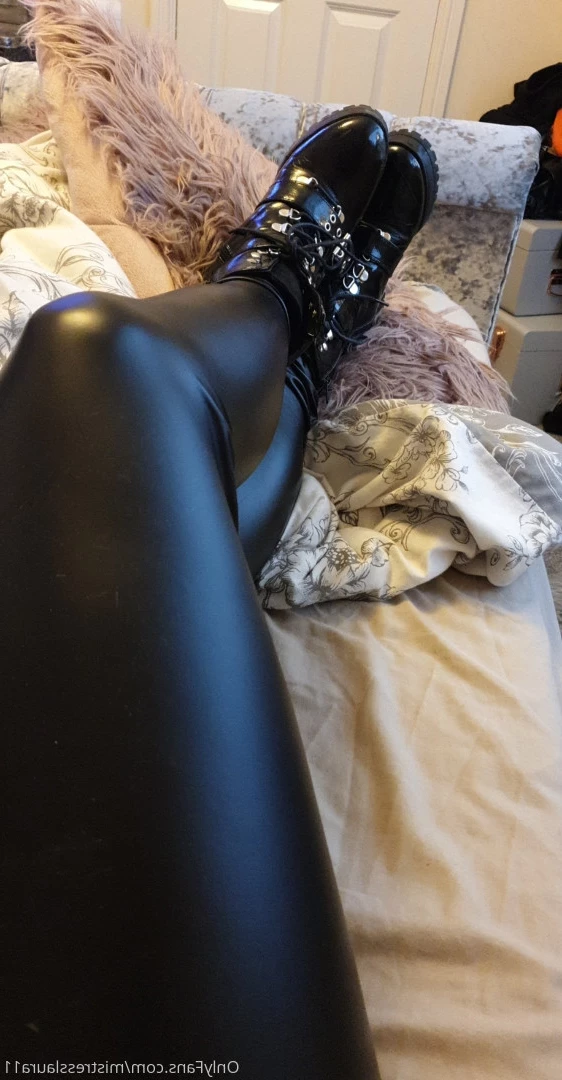 Miss Laura [ mistresslaura11 ] Onlyfans leaked photo 10116343 on Hotleaks.tv
