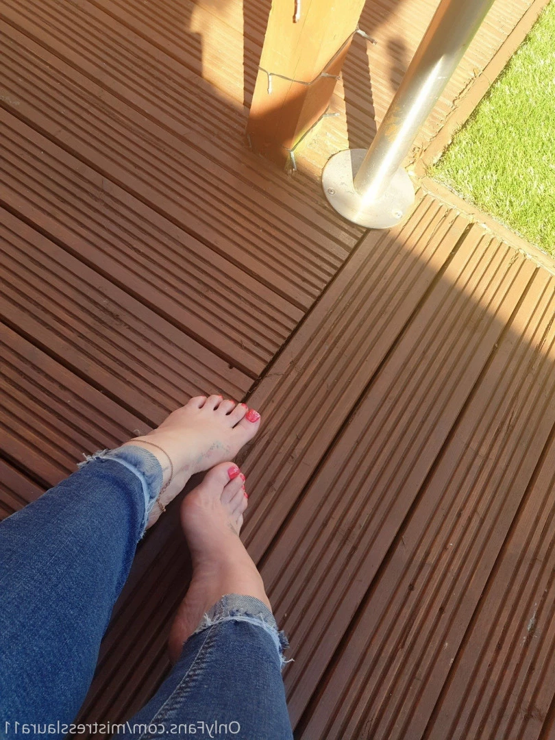 Miss Laura [ mistresslaura11 ] Onlyfans leaked photo 10117544 on Hotleaks.tv