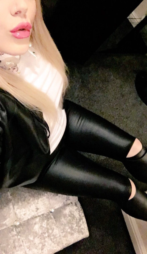 Miss Laura [ mistresslaura11 ] Onlyfans leaked photo 10118175 on Hotleaks.tv
