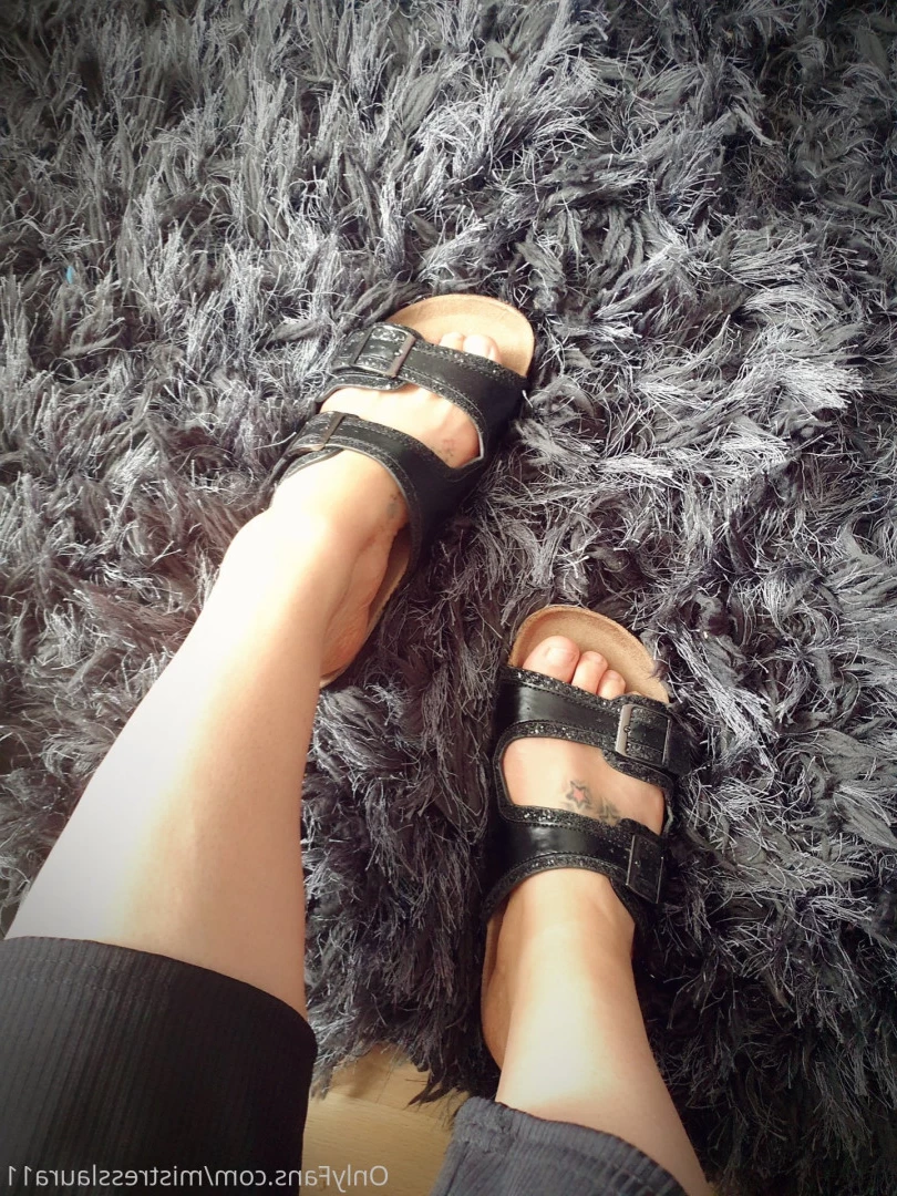 Miss Laura [ mistresslaura11 ] Onlyfans leaked photo 10121358 on Hotleaks.tv