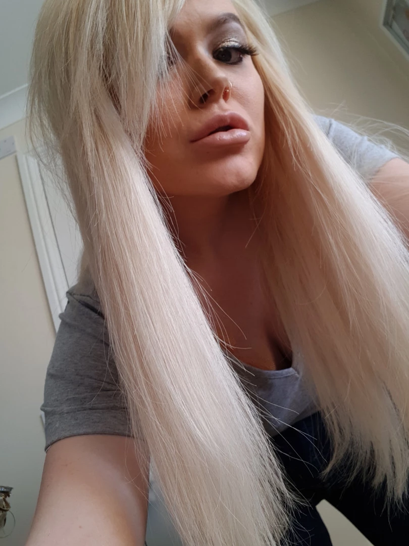 Miss Laura [ mistresslaura11 ] Onlyfans leaked photo 10123073 on Hotleaks.tv