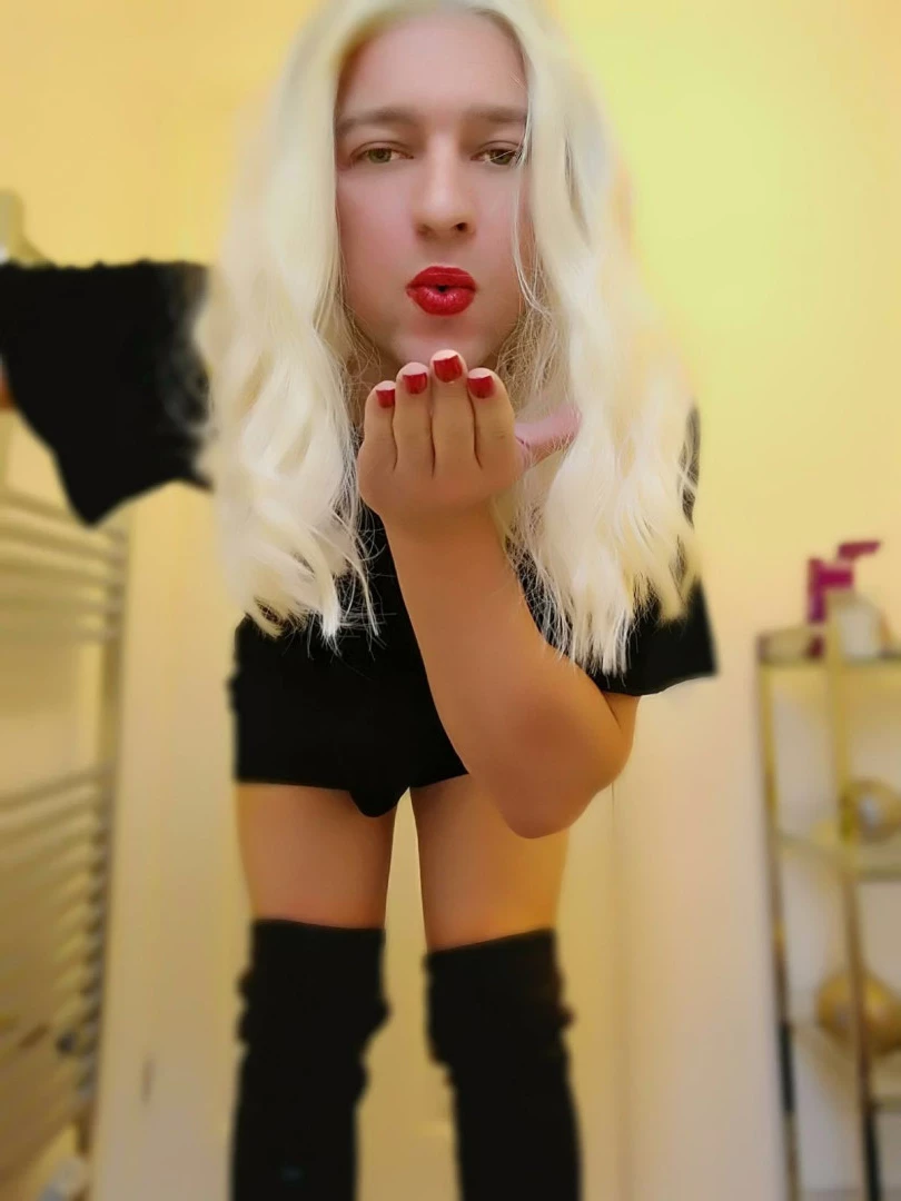 Miss Laura [ mistresslaura11 ] Onlyfans leaked photo 10124185 on Hotleaks.tv